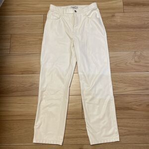 Abercrombie & Fitch Faux Leather Pants Women 29/8 Short White Vegan High Rise